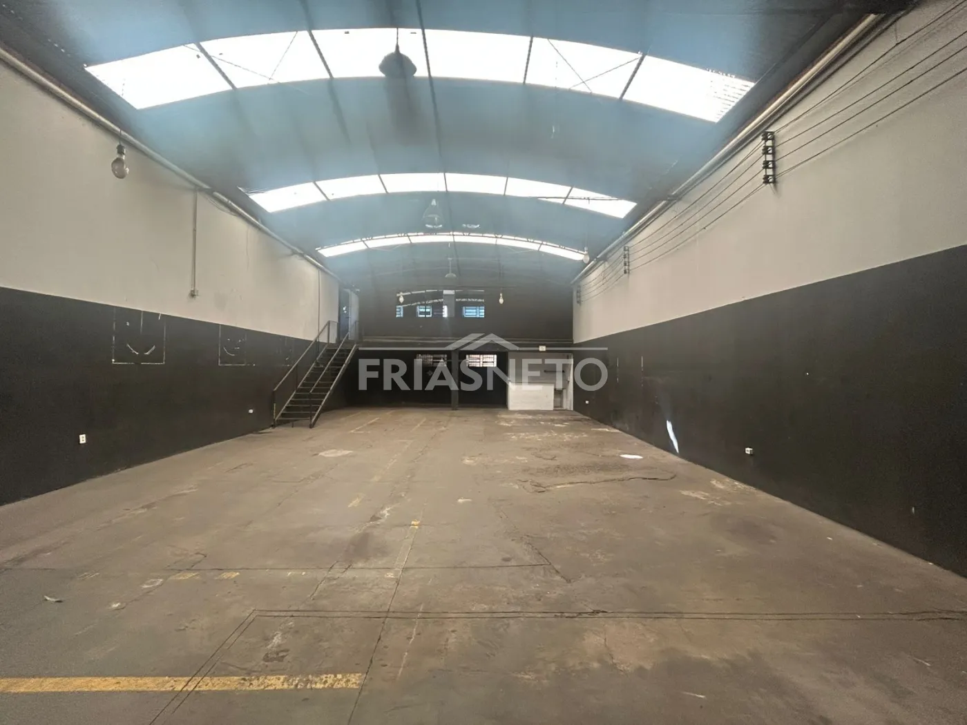Alugar Comercial / Galp&atilde;o em Piracicaba R$ 3.900,00 - Foto 4