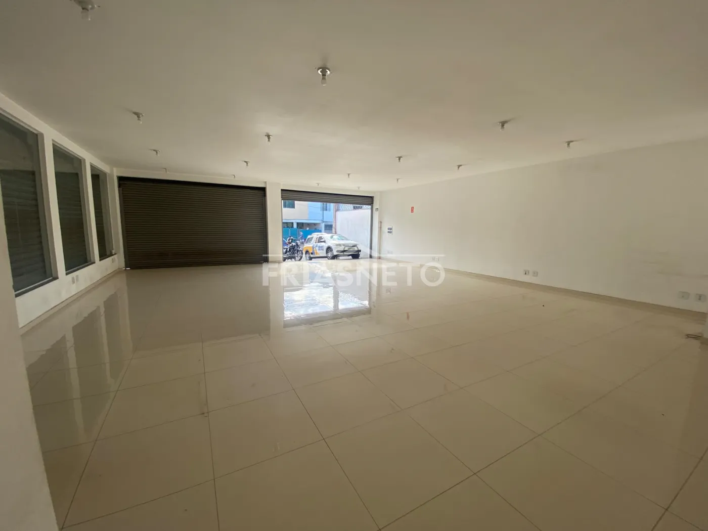 Alugar Comercial / Sal&atilde;o em Piracicaba R$ 4.500,00 - Foto 1