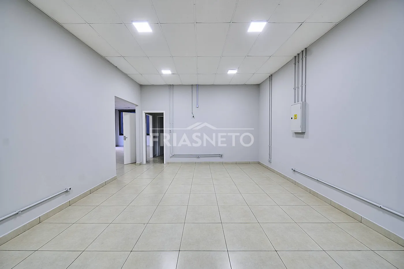 Alugar Comercial / Galp&atilde;o em Piracicaba R$ 20.000,00 - Foto 15