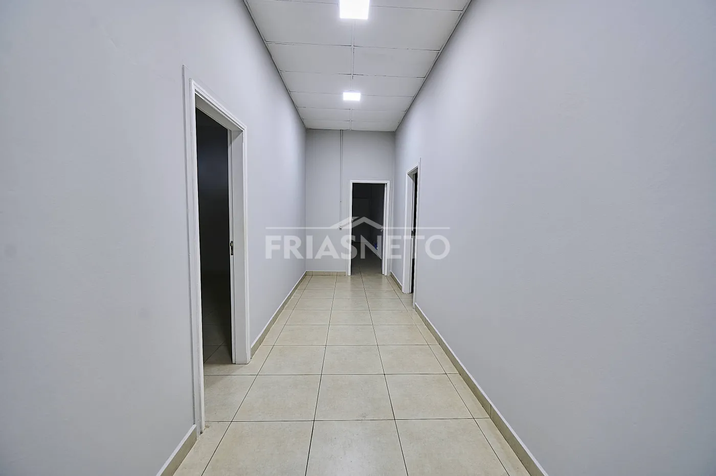 Alugar Comercial / Galp&atilde;o em Piracicaba R$ 20.000,00 - Foto 18