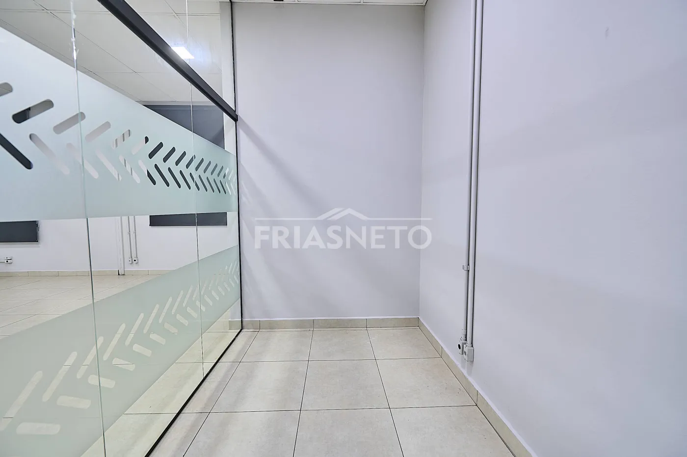 Alugar Comercial / Galp&atilde;o em Piracicaba R$ 20.000,00 - Foto 32