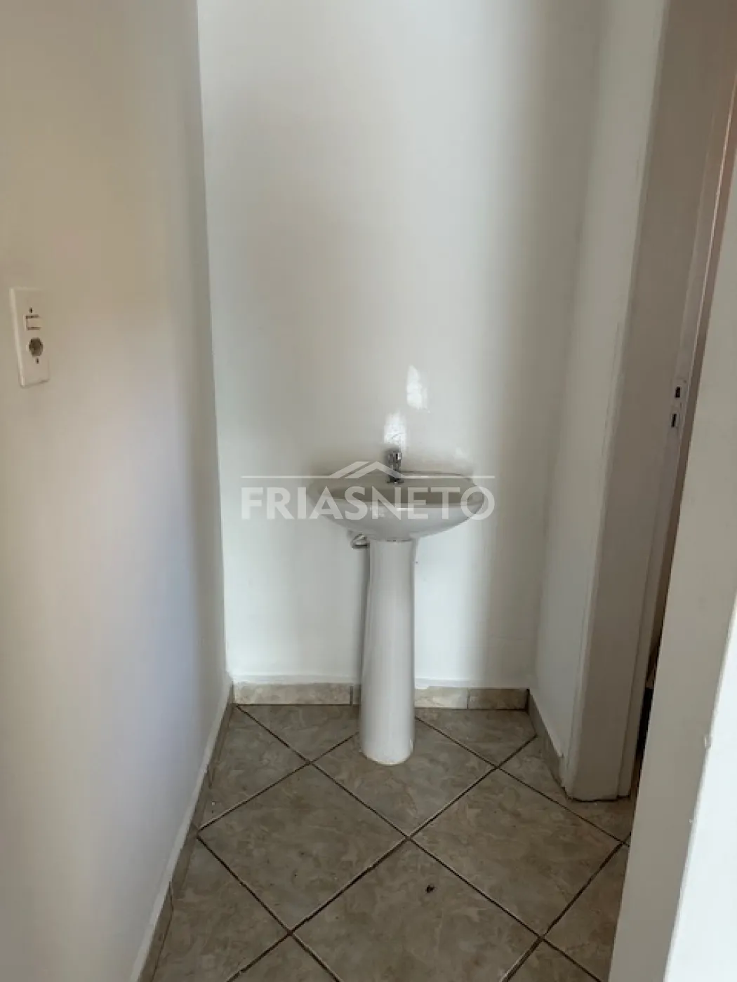 Alugar Comercial / Sal&atilde;o em Piracicaba R$ 1.650,00 - Foto 6