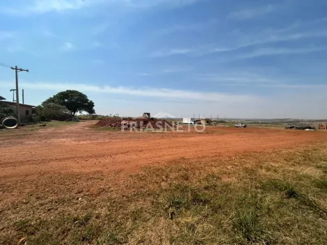 Piracicaba Areiao Area Locacao R$ 4.500,00  5 Vagas Area do terreno 4000.00m2 