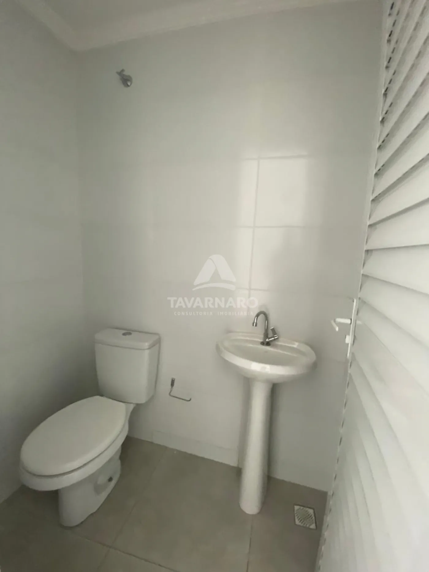 Alugar Comercial / Loja em Ponta Grossa R$ 1.300,00 - Foto 5