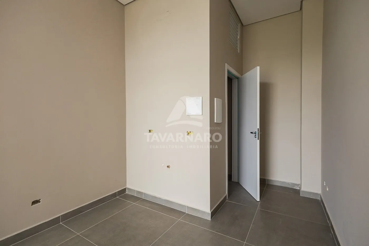 Alugar Comercial / Loja em Ponta Grossa R$ 599,99 - Foto 9