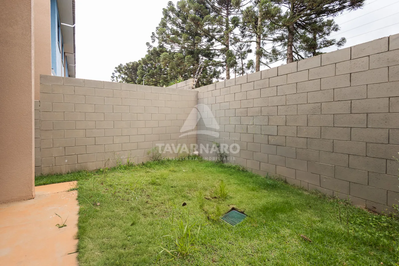 Sobrado à venda em Jardim Carvalho, Ponta Grossa — Toyo Imóveis - Curitiba/PR