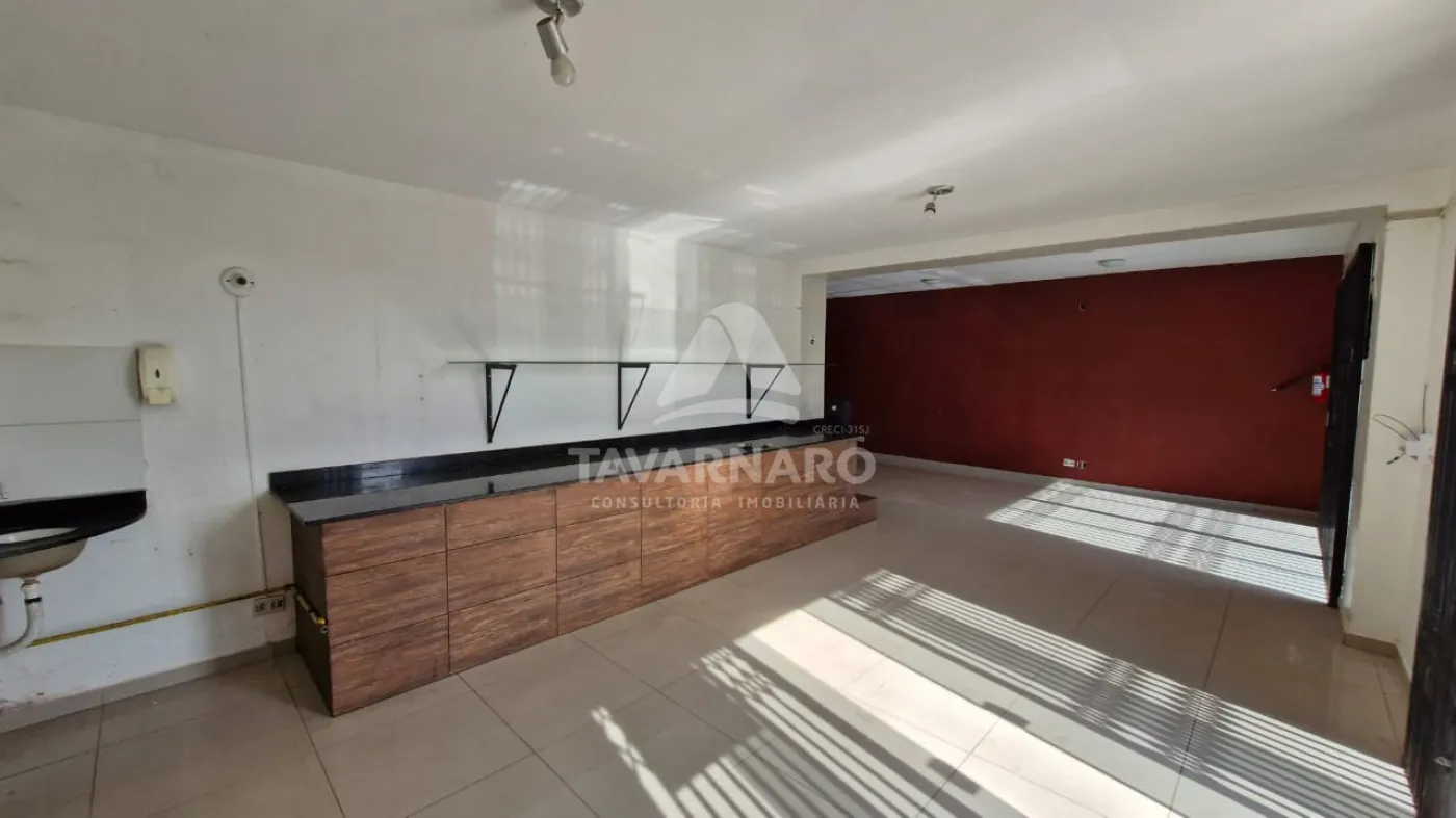 Alugar Comercial / Loja em Ponta Grossa R$ 3.000,00 - Foto 2
