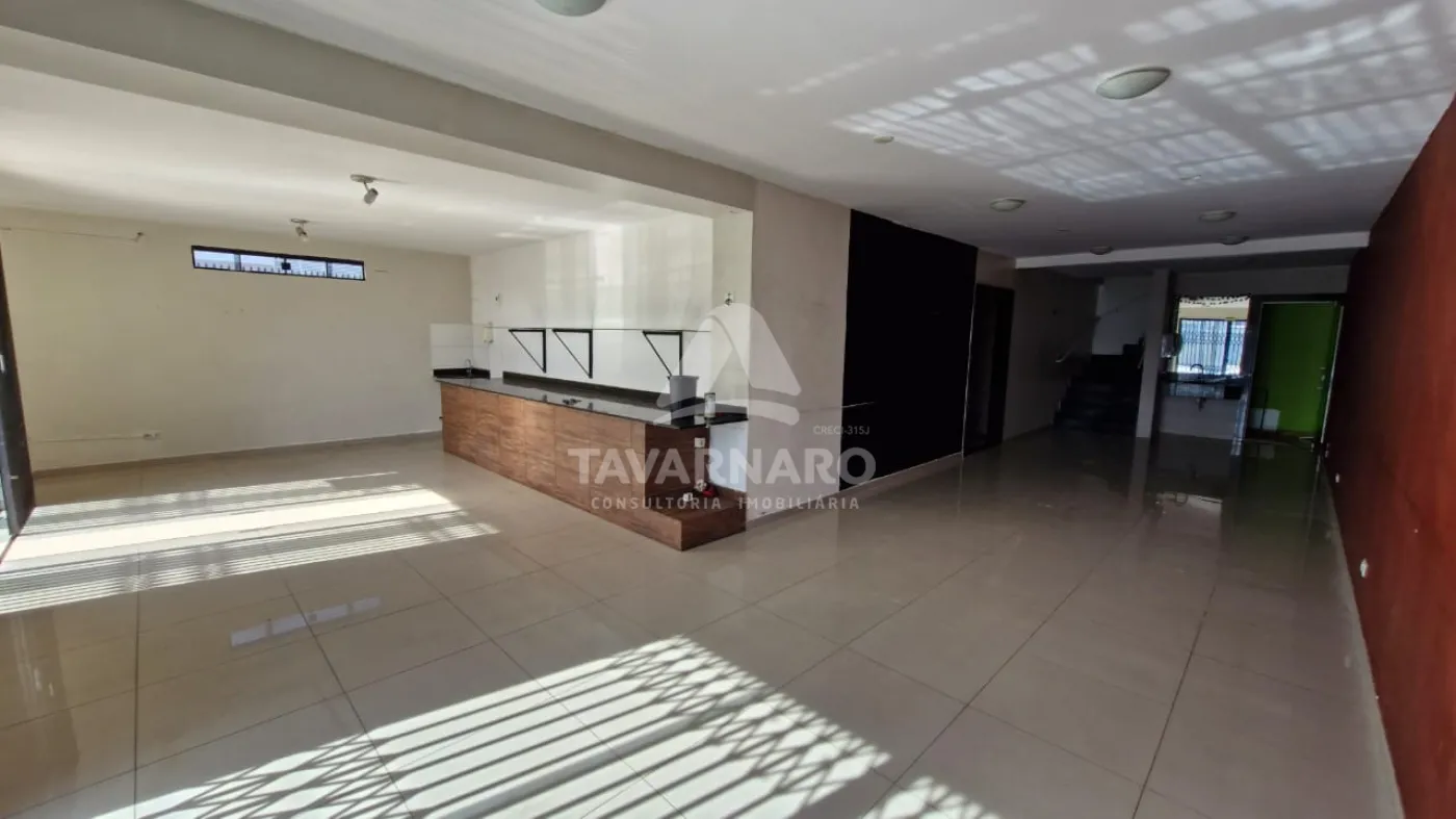 Alugar Comercial / Loja em Ponta Grossa R$ 3.000,00 - Foto 4