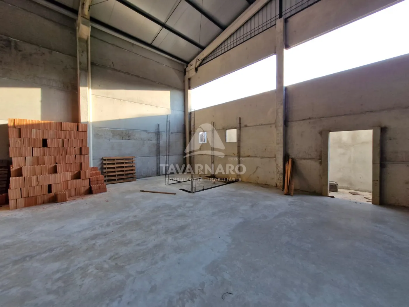 Alugar Comercial / Loja em Ponta Grossa R$ 6.600,00 - Foto 9