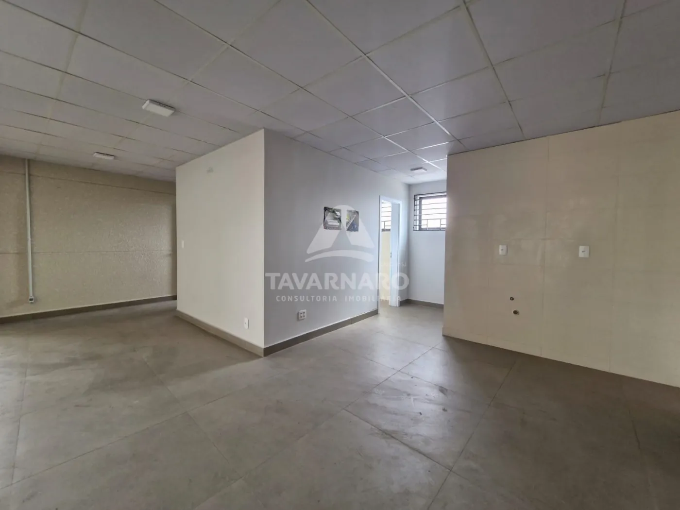 Alugar Comercial / Loja em Ponta Grossa R$ 9.500,00 - Foto 15