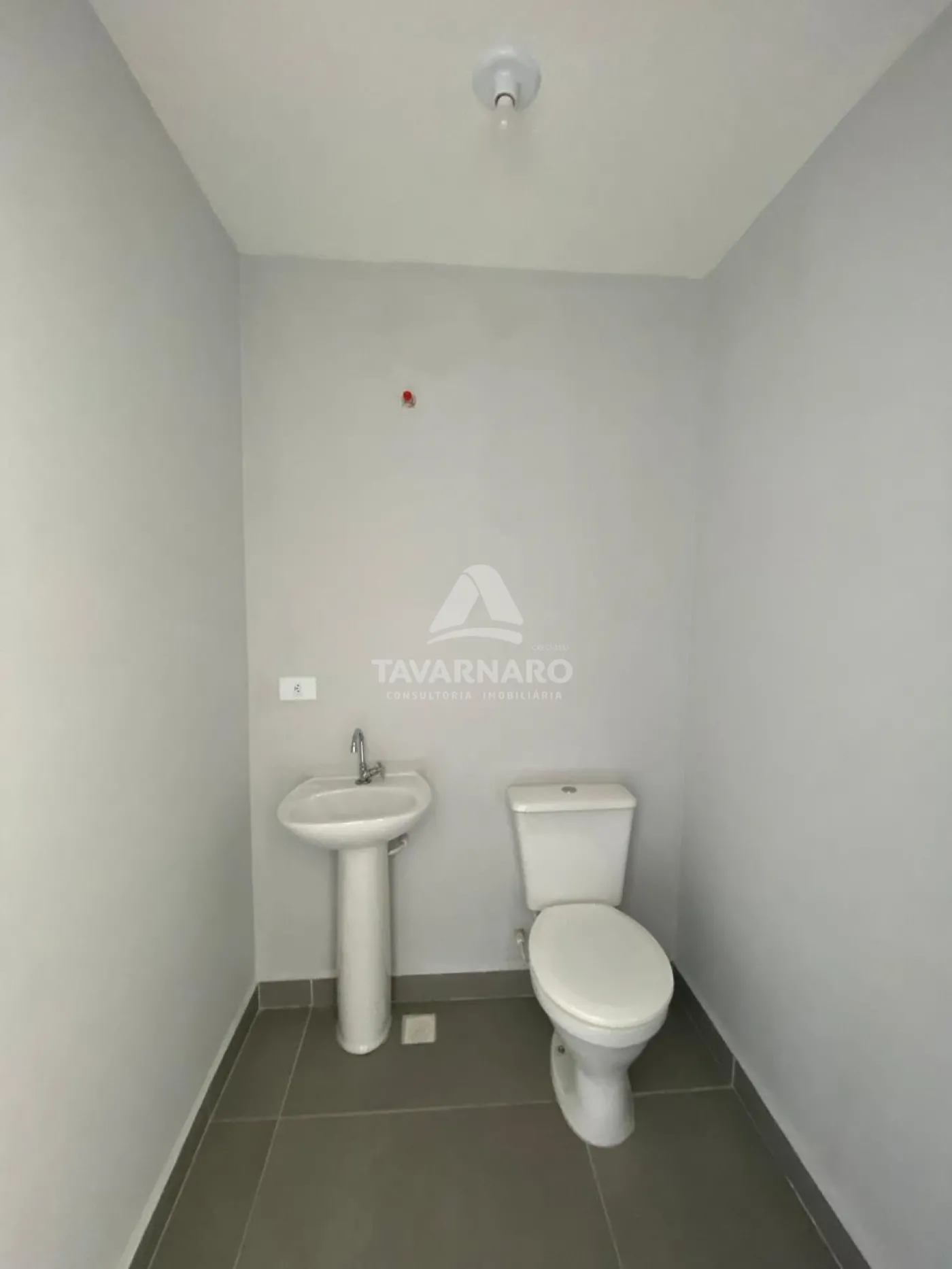 Alugar Comercial / Loja em Ponta Grossa R$ 599,99 - Foto 3