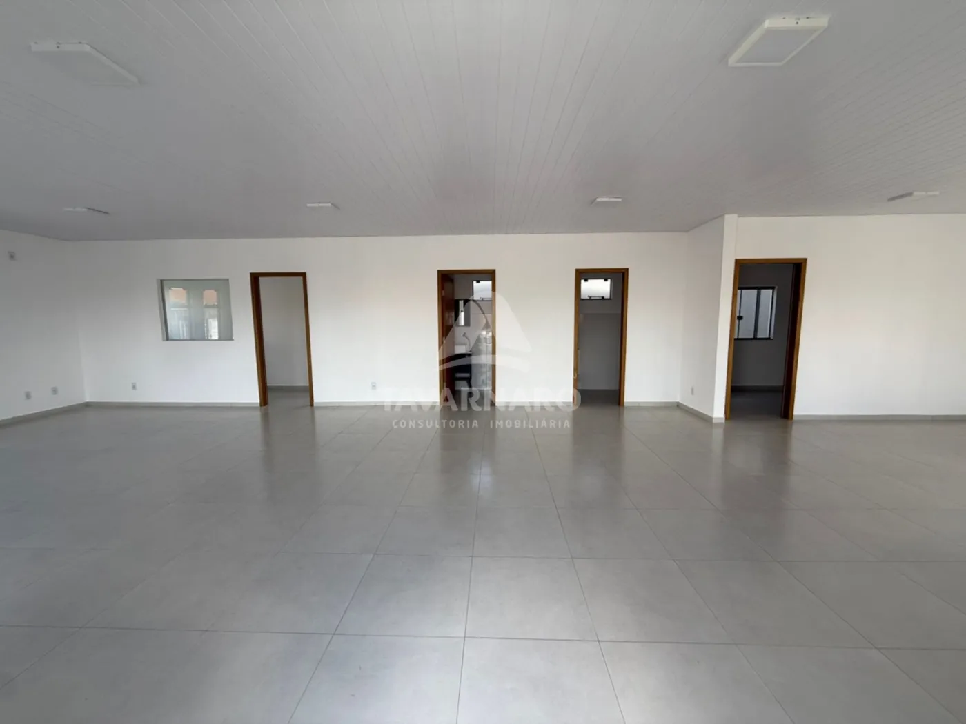 Alugar Comercial / Loja em Ponta Grossa R$ 4.000,00 - Foto 6