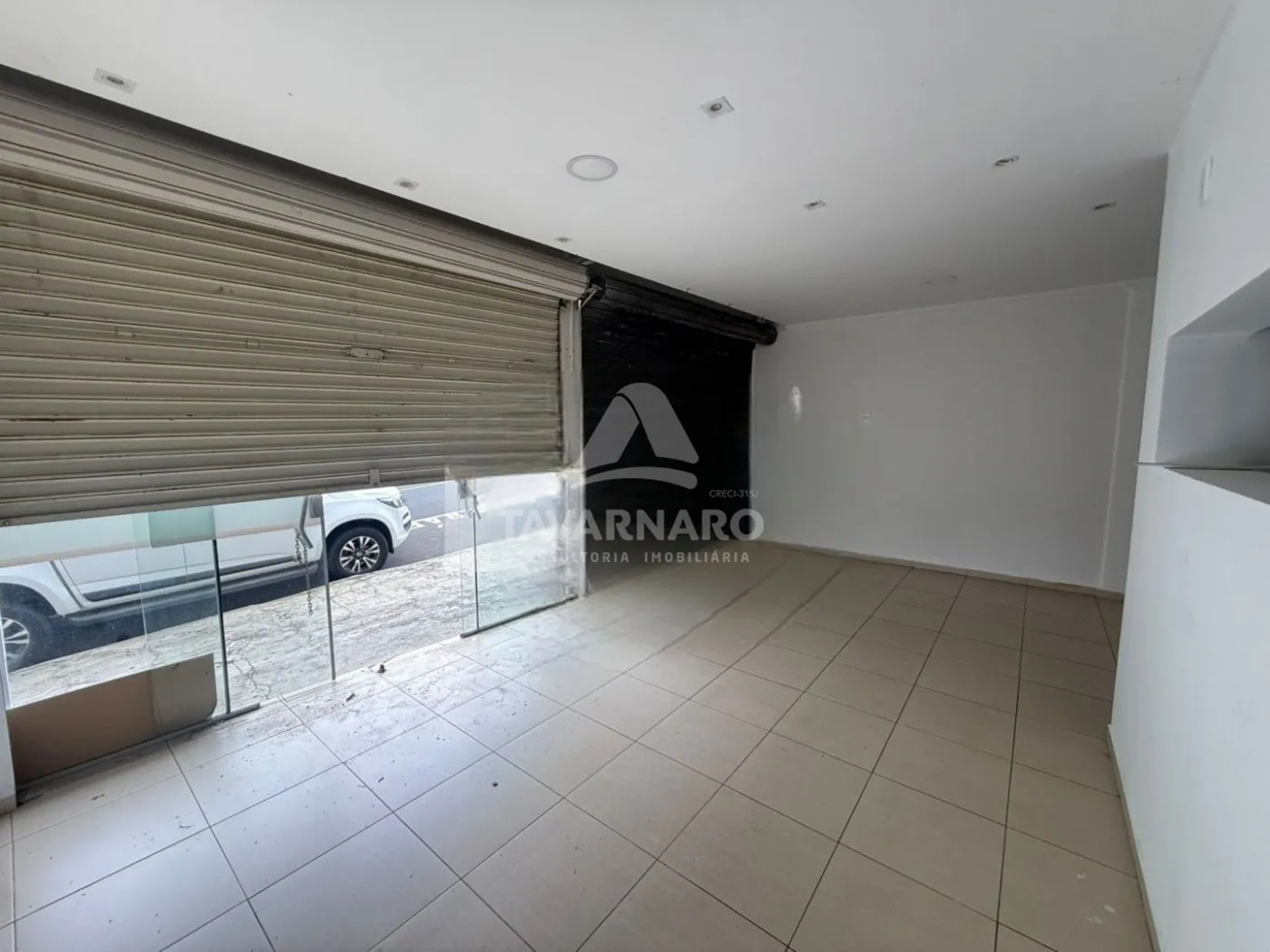 Alugar Comercial / Loja em Ponta Grossa R$ 4.000,00 - Foto 2