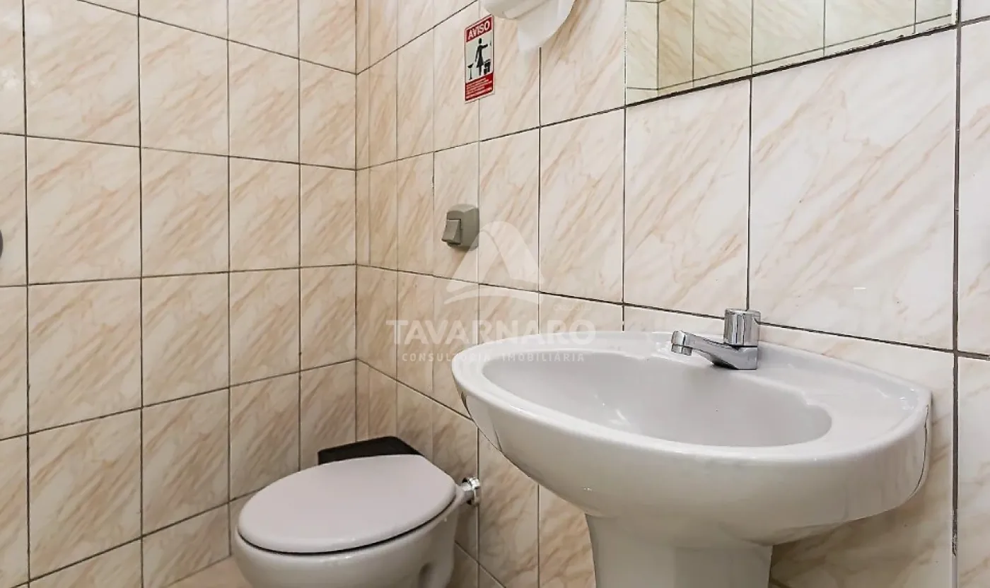Alugar Comercial / Loja em Curitiba R$ 2.900,00 - Foto 6