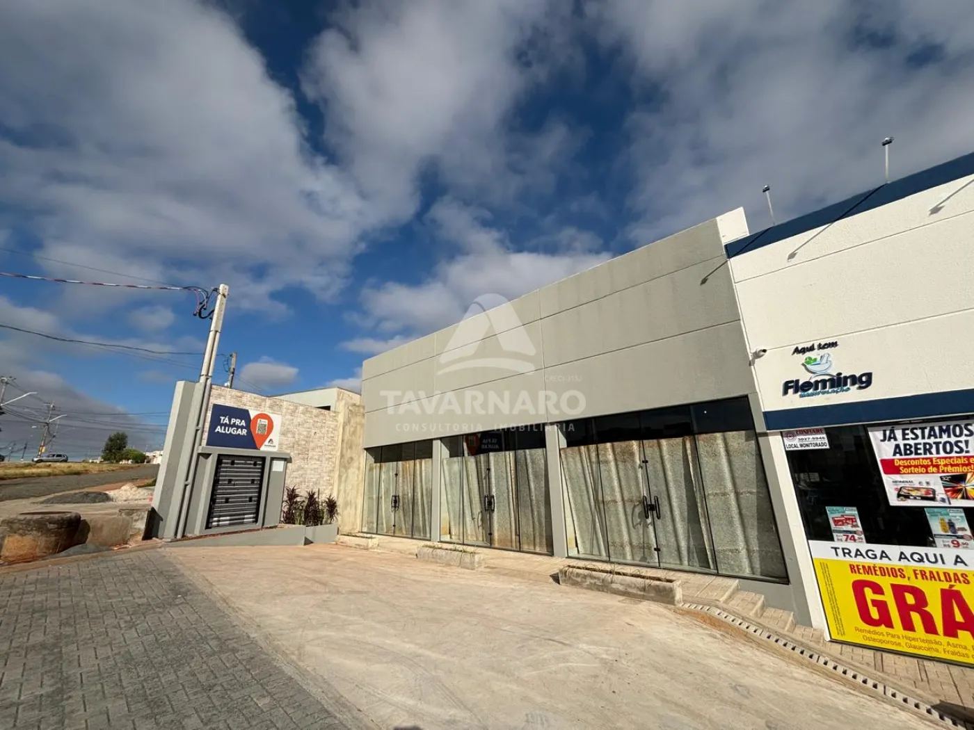 Comprar Comercial / Loja em Ponta Grossa - Foto 1