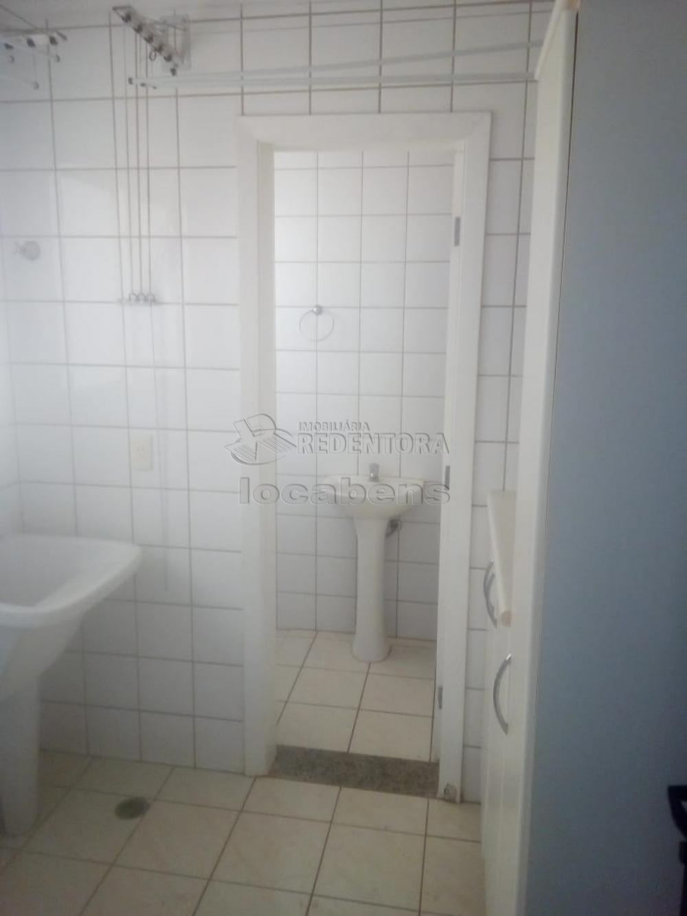 Alugar Apartamento / Padr&atilde;o em S&atilde;o Jos&eacute; do Rio Preto R$ 1.500,00 - Foto 8