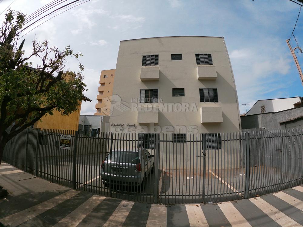 Alugar Apartamento / Padr&atilde;o em S&atilde;o Jos&eacute; do Rio Preto R$ 1.250,00 - Foto 15