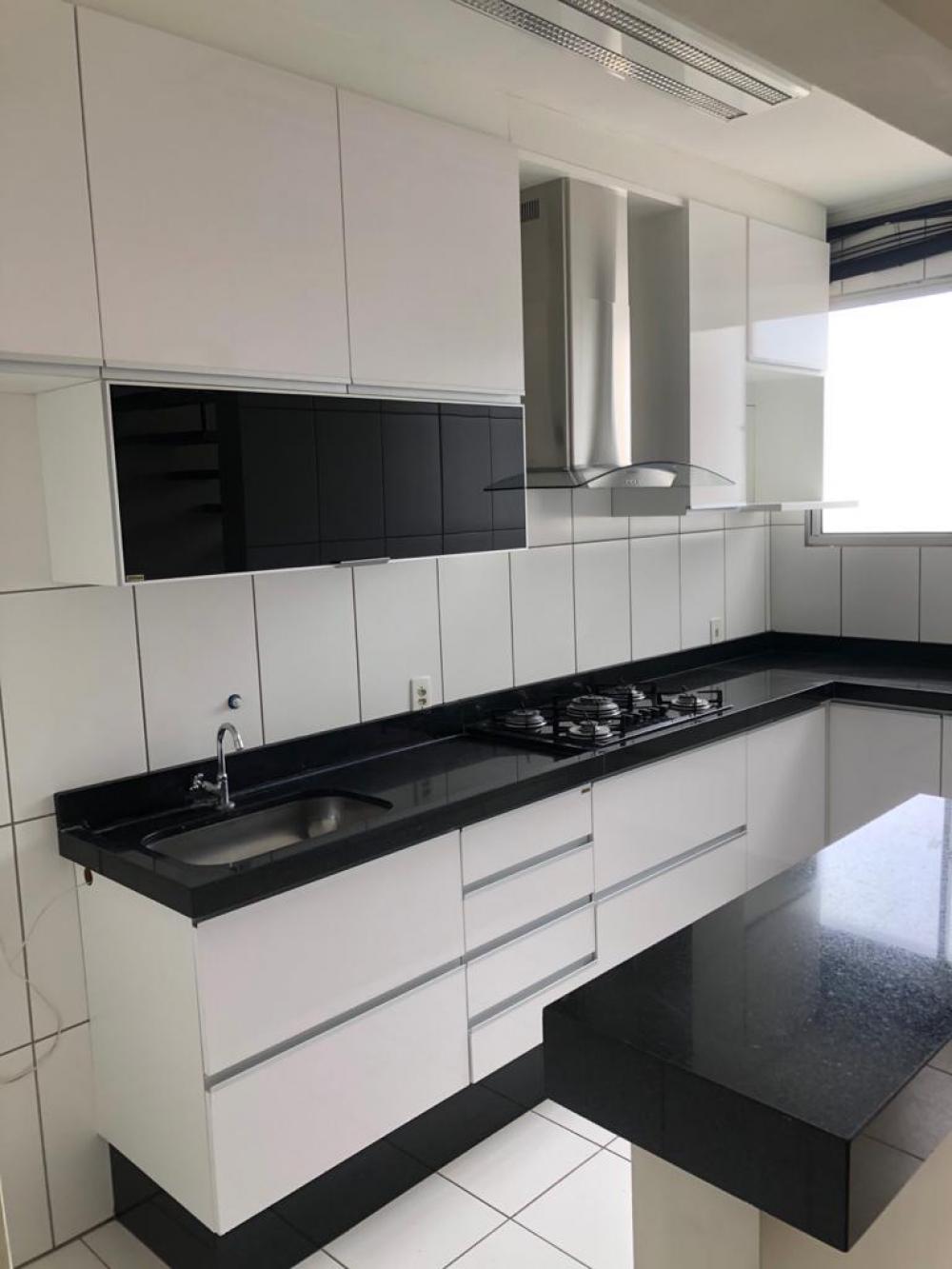 Alugar Apartamento / Cobertura em S&atilde;o Jos&eacute; do Rio Preto R$ 1.500,00 - Foto 2