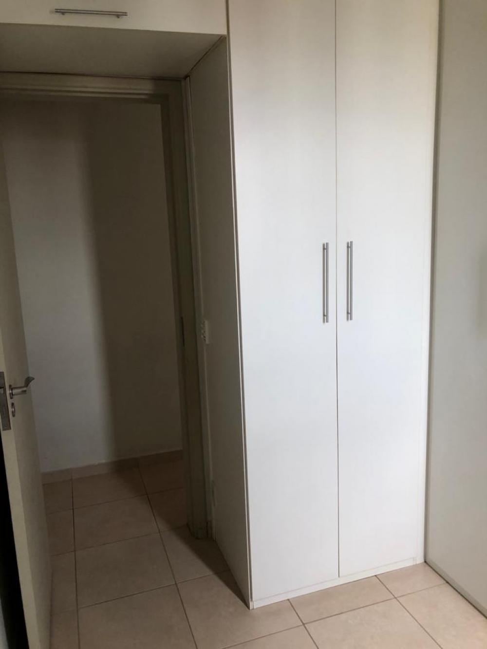 Alugar Apartamento / Cobertura em S&atilde;o Jos&eacute; do Rio Preto R$ 1.500,00 - Foto 10