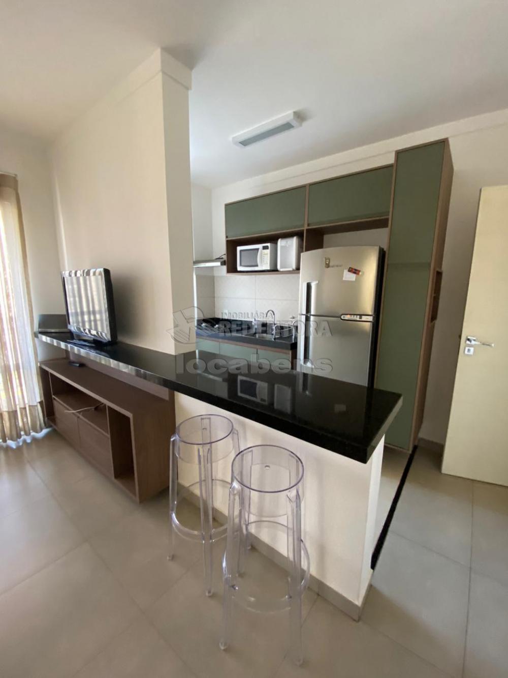 Alugar Apartamento / Studio em S&atilde;o Jos&eacute; do Rio Preto R$ 2.000,00 - Foto 4