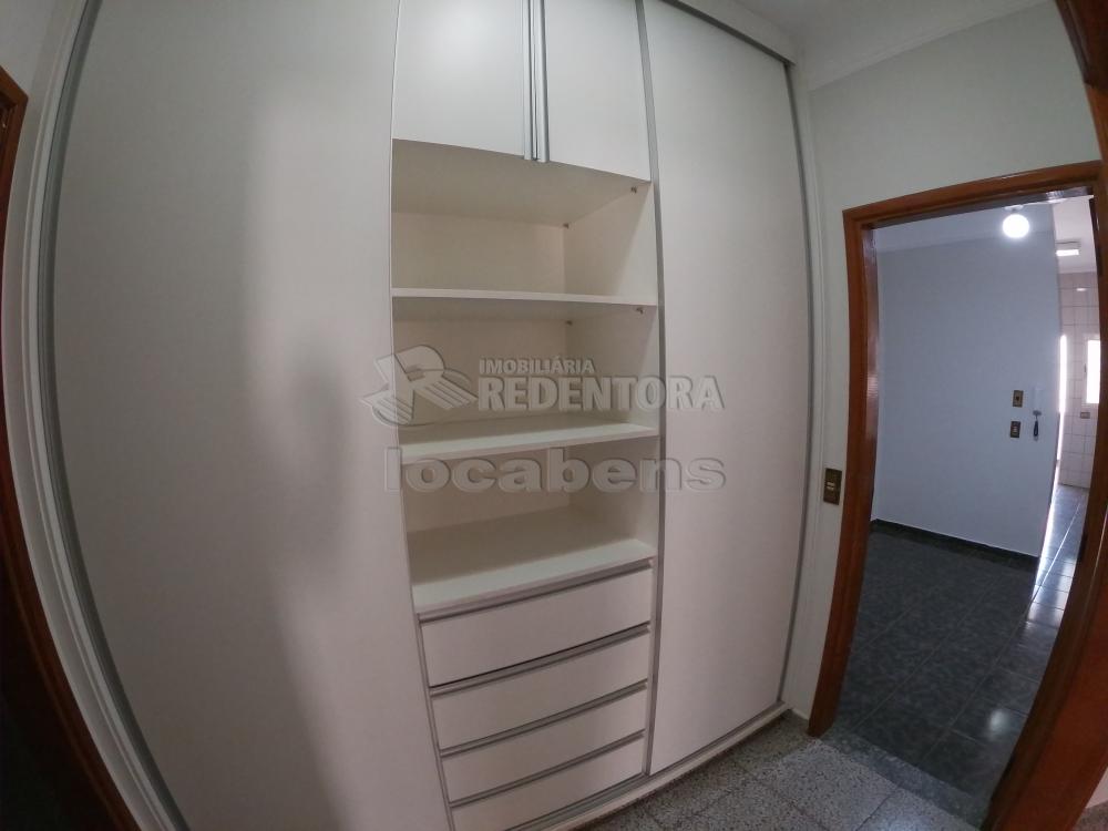 Alugar Casa / Padr&atilde;o em S&atilde;o Jos&eacute; do Rio Preto R$ 6.000,00 - Foto 12