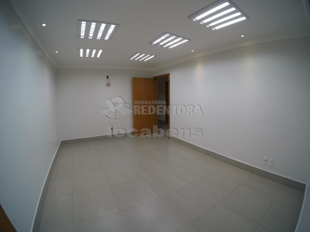 Alugar Comercial / Pr&eacute;dio Inteiro em S&atilde;o Jos&eacute; do Rio Preto R$ 21.500,00 - Foto 1