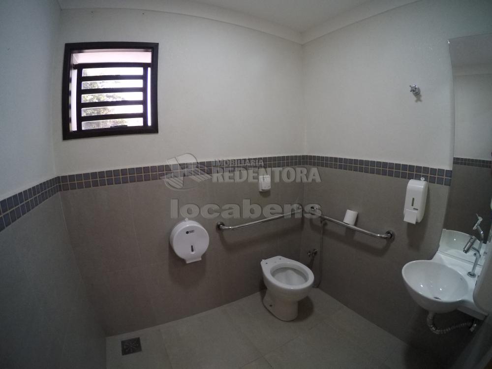 Alugar Comercial / Pr&eacute;dio Inteiro em S&atilde;o Jos&eacute; do Rio Preto R$ 21.500,00 - Foto 2