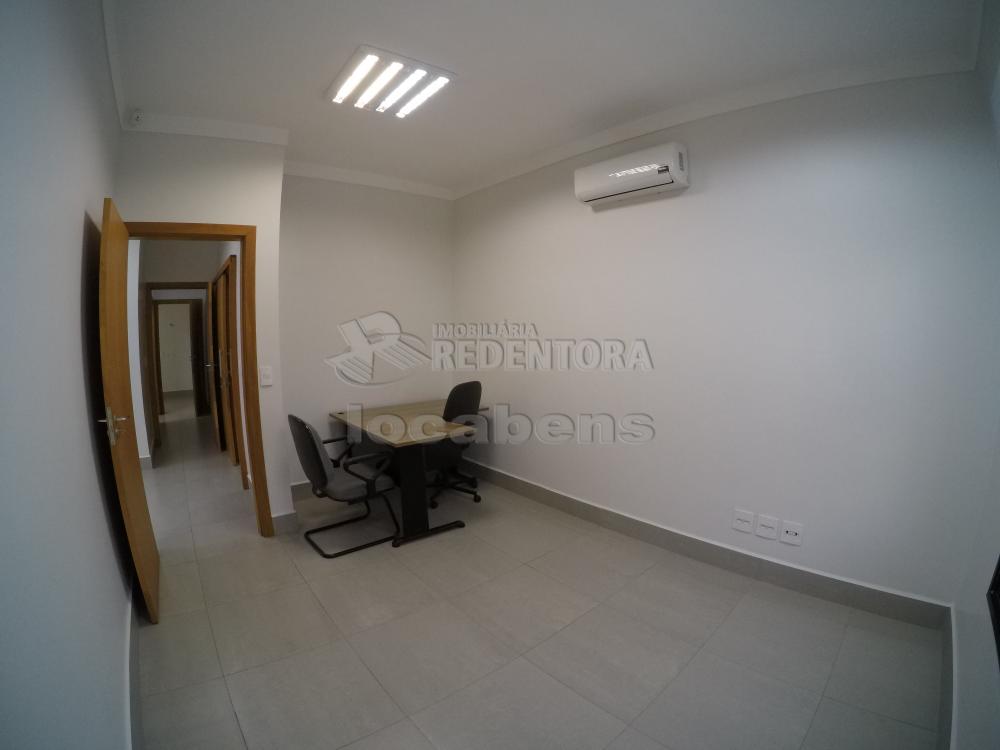 Alugar Comercial / Pr&eacute;dio Inteiro em S&atilde;o Jos&eacute; do Rio Preto R$ 21.500,00 - Foto 22