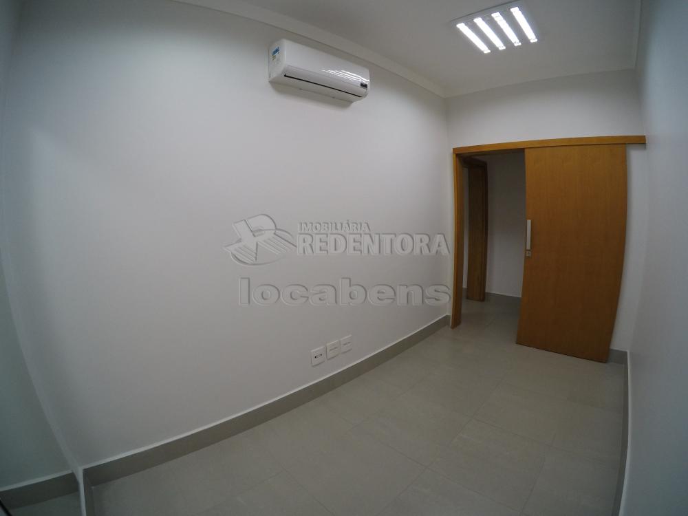 Alugar Comercial / Pr&eacute;dio Inteiro em S&atilde;o Jos&eacute; do Rio Preto R$ 21.500,00 - Foto 30