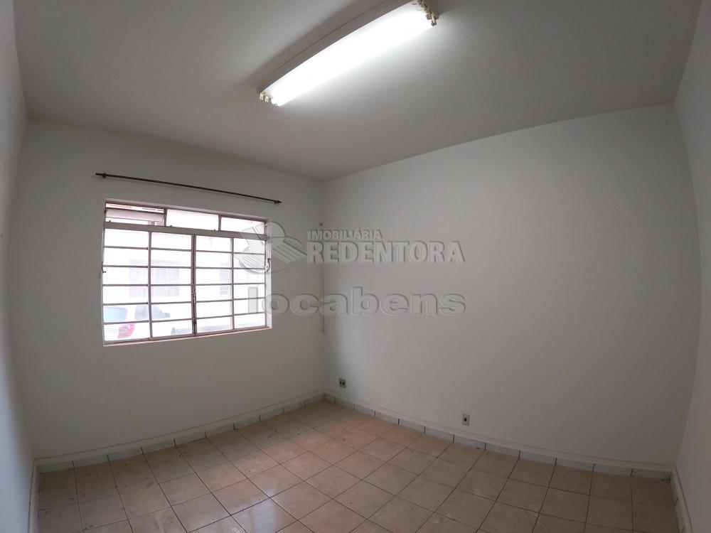 Alugar Comercial / Casa Comercial em S&atilde;o Jos&eacute; do Rio Preto R$ 650,00 - Foto 2