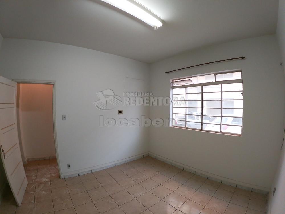 Alugar Comercial / Casa Comercial em S&atilde;o Jos&eacute; do Rio Preto R$ 650,00 - Foto 3