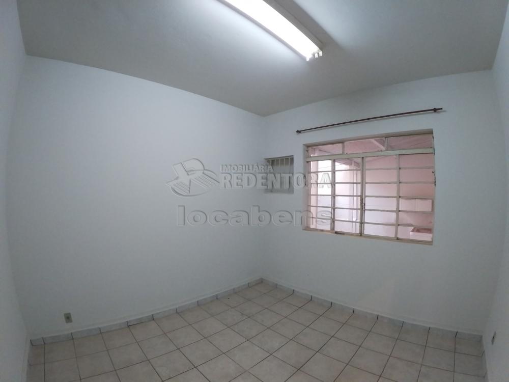 Alugar Comercial / Casa Comercial em S&atilde;o Jos&eacute; do Rio Preto R$ 650,00 - Foto 5