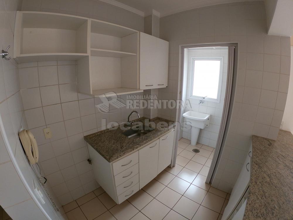 Alugar Apartamento / Padr&atilde;o em S&atilde;o Jos&eacute; do Rio Preto R$ 900,00 - Foto 5