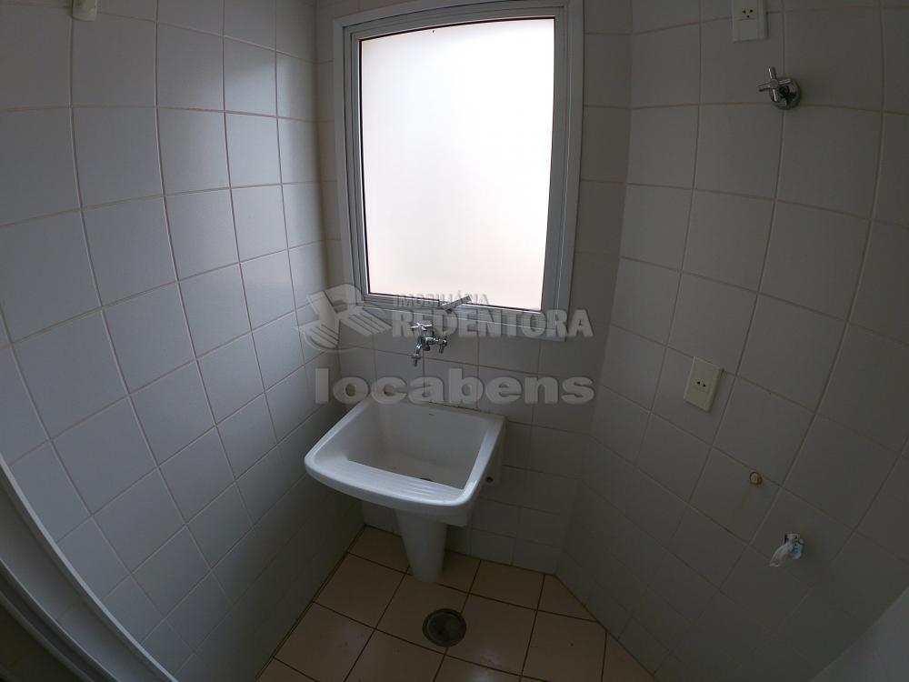 Alugar Apartamento / Padr&atilde;o em S&atilde;o Jos&eacute; do Rio Preto R$ 900,00 - Foto 7
