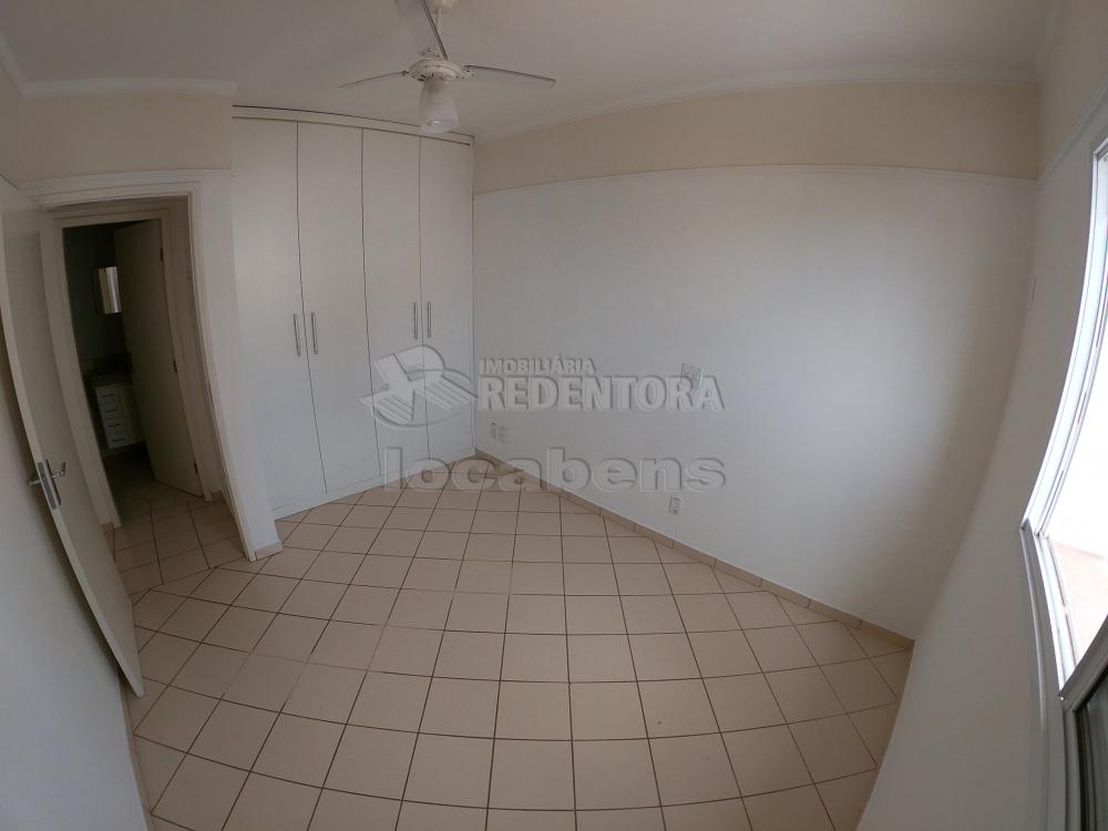 Alugar Apartamento / Padr&atilde;o em S&atilde;o Jos&eacute; do Rio Preto R$ 900,00 - Foto 10
