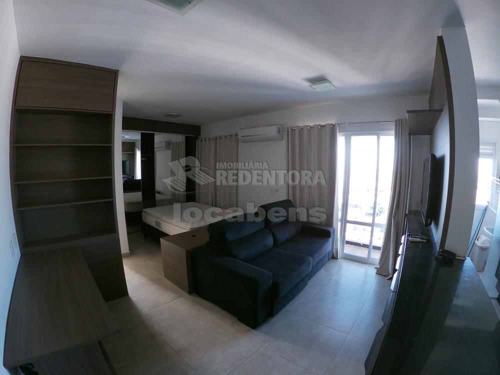 Alugar Apartamento / Padr&atilde;o em S&atilde;o Jos&eacute; do Rio Preto R$ 2.500,00 - Foto 3