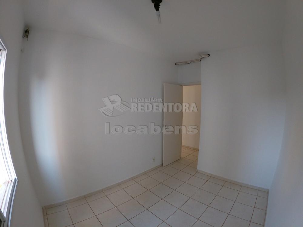 Alugar Apartamento / Padr&atilde;o em S&atilde;o Jos&eacute; do Rio Preto R$ 2.300,00 - Foto 17