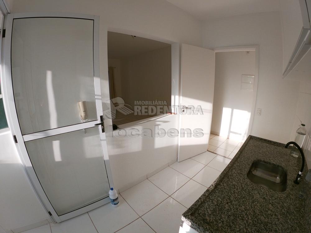 Alugar Apartamento / Padr&atilde;o em S&atilde;o Jos&eacute; do Rio Preto R$ 2.300,00 - Foto 26