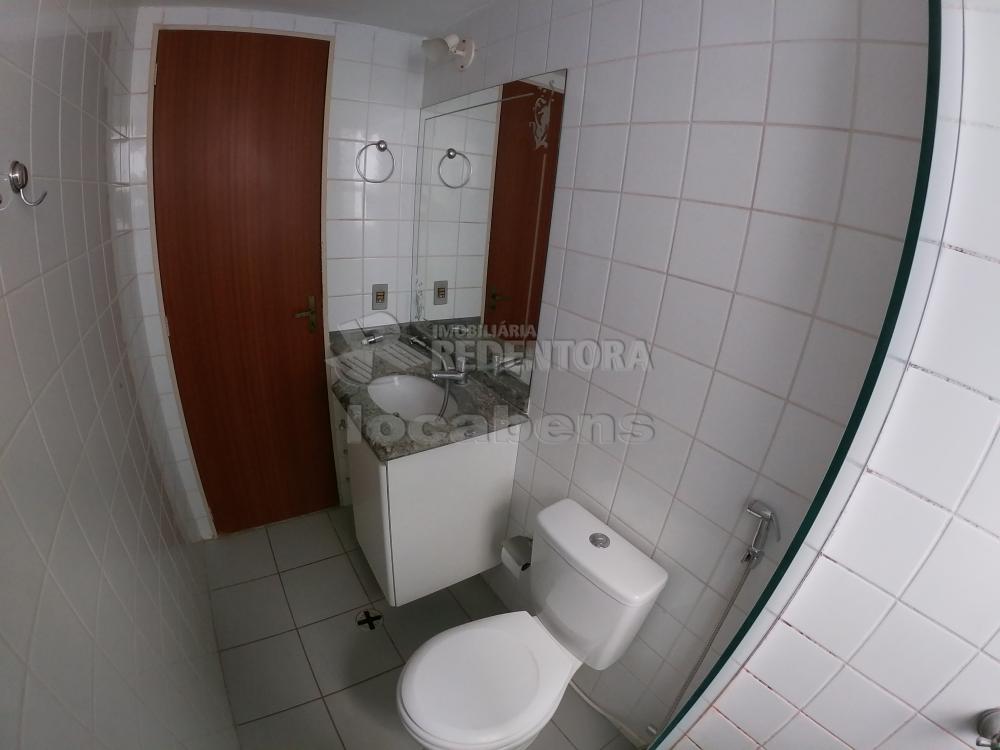 Alugar Apartamento / Padr&atilde;o em S&atilde;o Jos&eacute; do Rio Preto R$ 600,00 - Foto 9