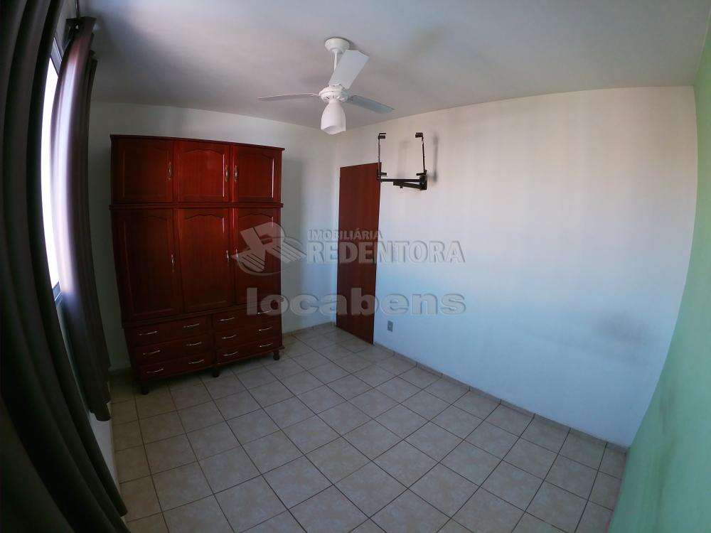 Alugar Apartamento / Padr&atilde;o em S&atilde;o Jos&eacute; do Rio Preto R$ 600,00 - Foto 12
