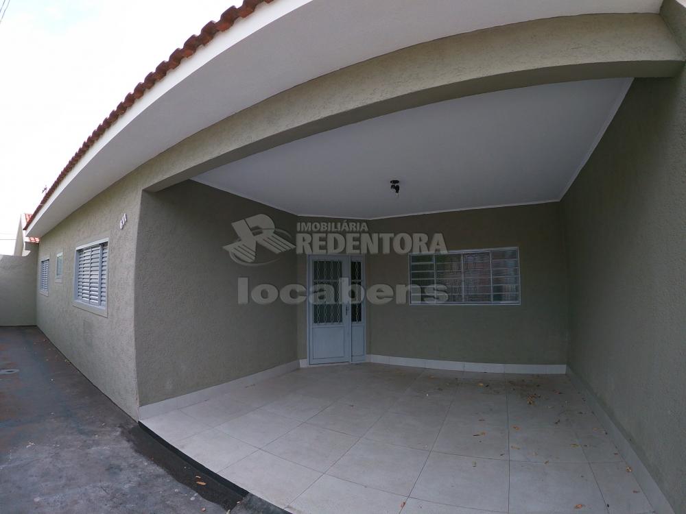 Alugar Casa / Padr&atilde;o em S&atilde;o Jos&eacute; do Rio Preto R$ 1.500,00 - Foto 1