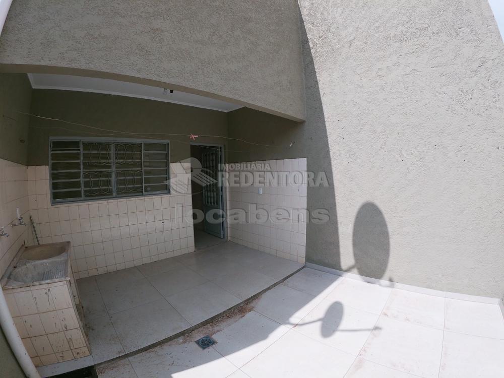 Alugar Casa / Padr&atilde;o em S&atilde;o Jos&eacute; do Rio Preto R$ 1.500,00 - Foto 12