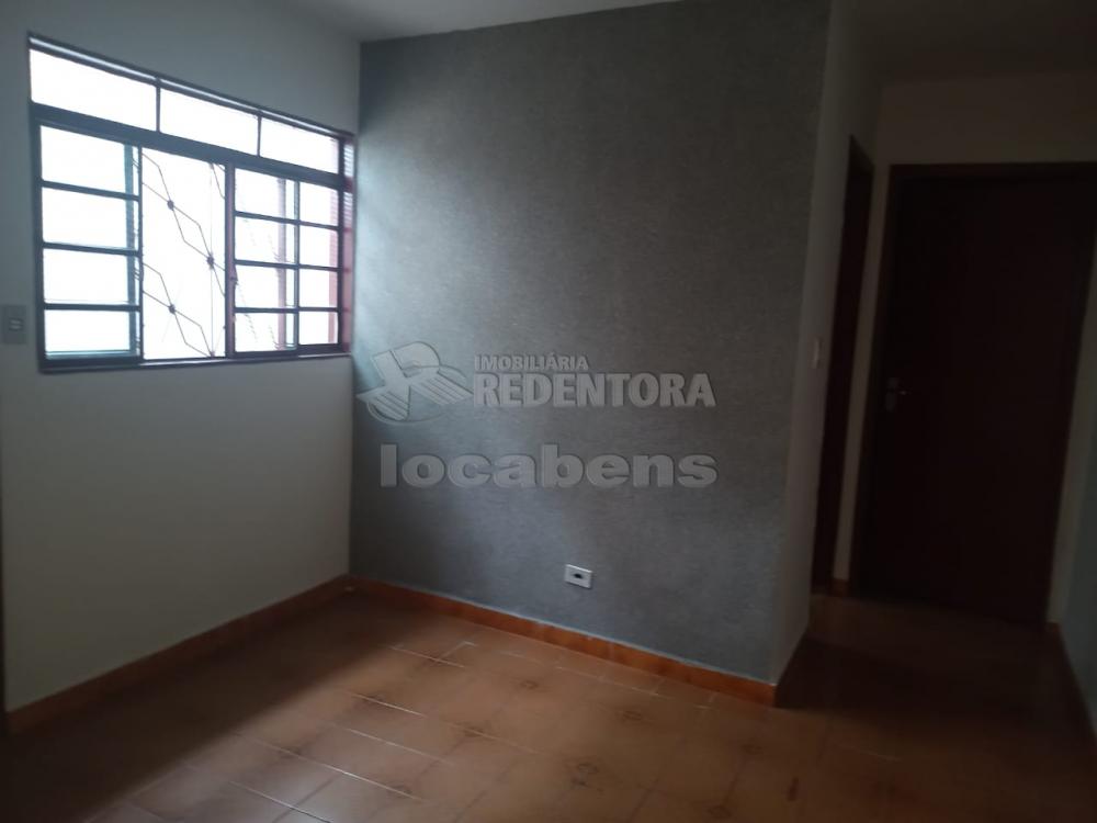 Alugar Casa / Padr&atilde;o em S&atilde;o Jos&eacute; do Rio Preto R$ 800,00 - Foto 6