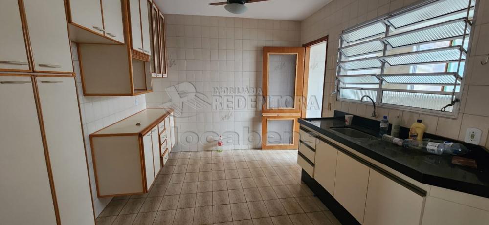 Alugar Apartamento / Padr&atilde;o em S&atilde;o Jos&eacute; do Rio Preto R$ 1.200,00 - Foto 3