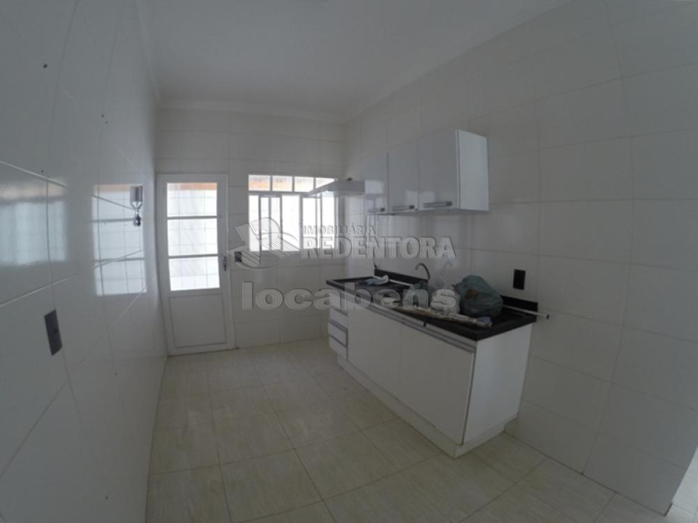 Alugar Casa / Padr&atilde;o em S&atilde;o Jos&eacute; do Rio Preto R$ 2.700,00 - Foto 8