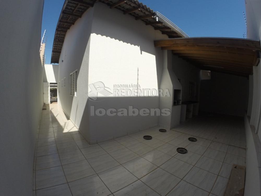 Alugar Casa / Padr&atilde;o em S&atilde;o Jos&eacute; do Rio Preto R$ 2.700,00 - Foto 3