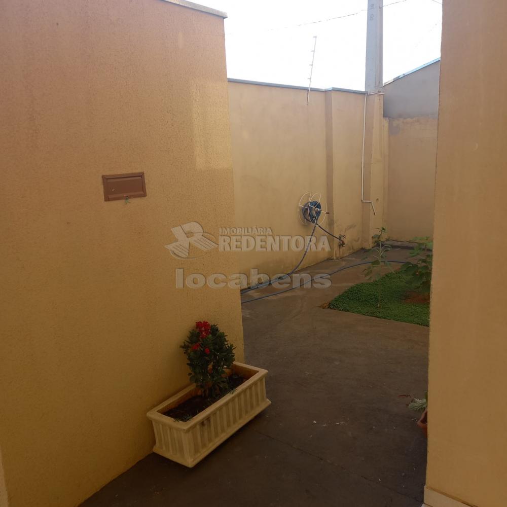 Alugar Casa / Padr&atilde;o em S&atilde;o Jos&eacute; do Rio Preto R$ 1.230,00 - Foto 1