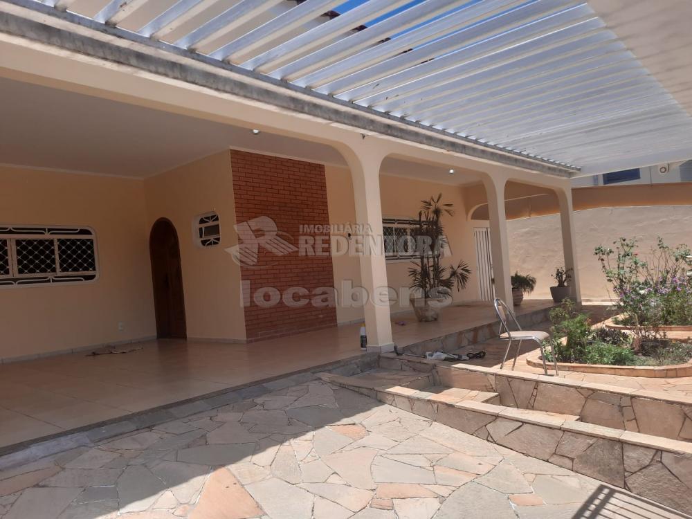Alugar Casa / Padr&atilde;o em S&atilde;o Jos&eacute; do Rio Preto R$ 5.000,00 - Foto 1