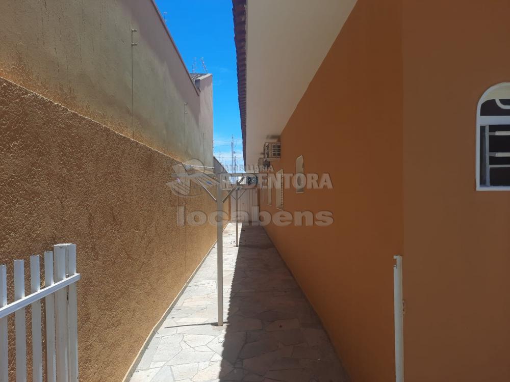 Alugar Casa / Padr&atilde;o em S&atilde;o Jos&eacute; do Rio Preto R$ 5.000,00 - Foto 14