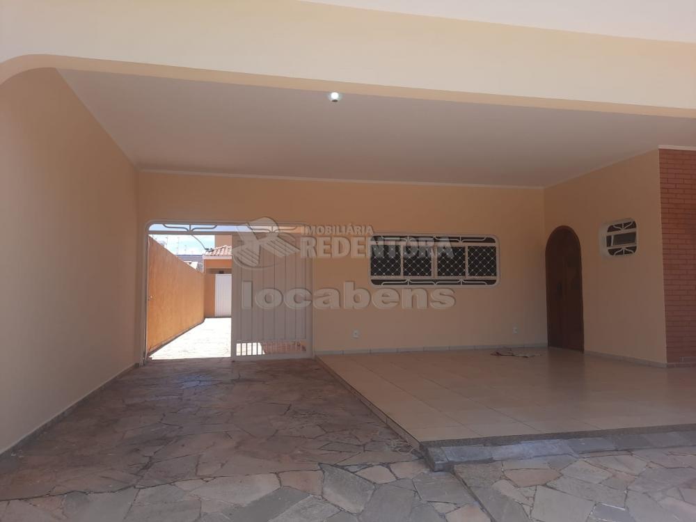 Alugar Casa / Padr&atilde;o em S&atilde;o Jos&eacute; do Rio Preto R$ 5.000,00 - Foto 2